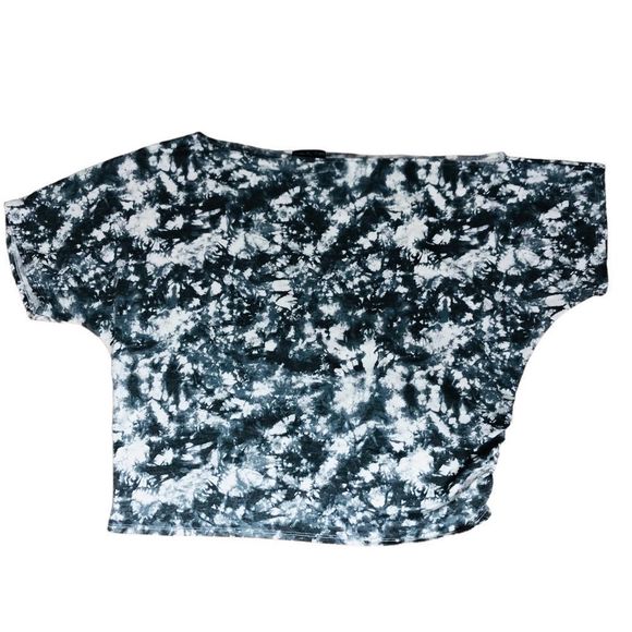 4/$45 | KIM & CAMI | Blue White Tie Dye Off Shoulder Shirt | Plus 1XL - Picture 6 of 6